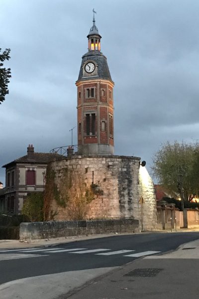 Le beffroi Le beffroi